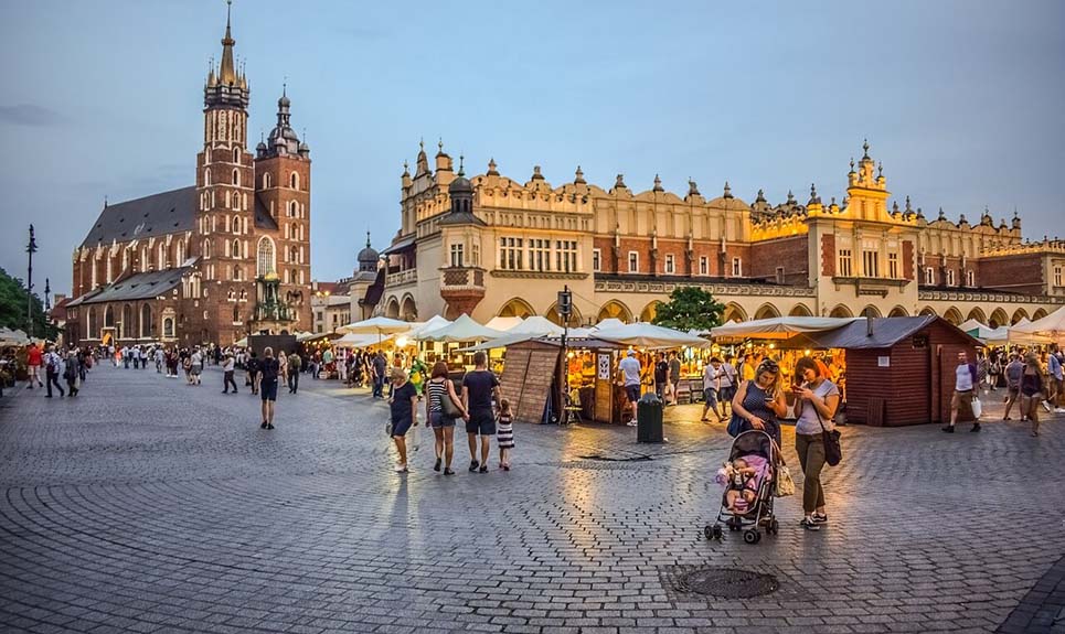 Unraveling the Charms of Poland: A Cultural Exploration through its Must-Visit Destinations