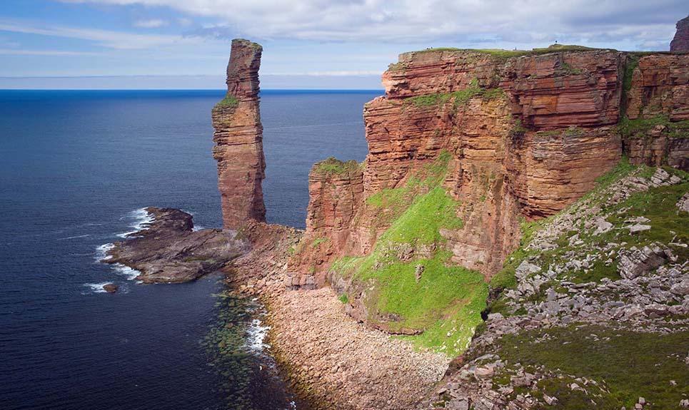 Unveiling Scotland’s Enchanting Coastline: A Seafaring Odyssey