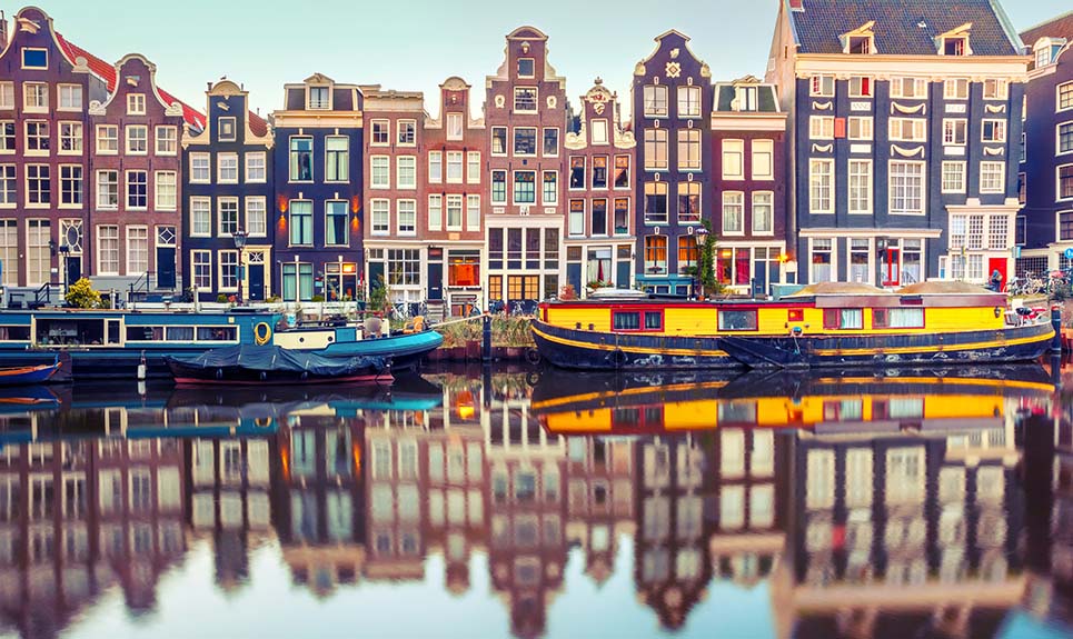 Embarking on an Enchanting Voyage: The Ultimate Guide to Cruising the Dutch Canals